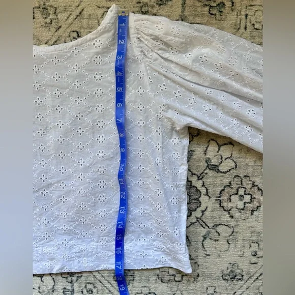 Shelter Eyelet Gloria Top - Picture 5 of 8